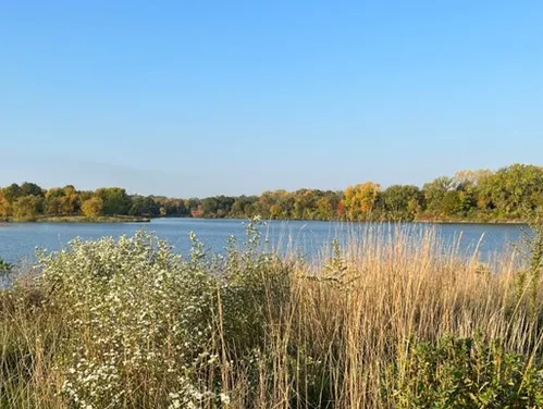 This image shows the waterfront for Easter Lake in Des Moines, Iowa.