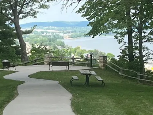 Accessible overlook at Bellevue State Park.