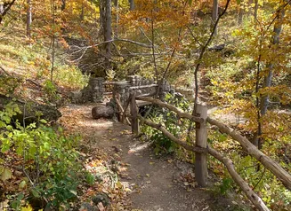 Palisades Cedar Cliff Trail in the Fall
